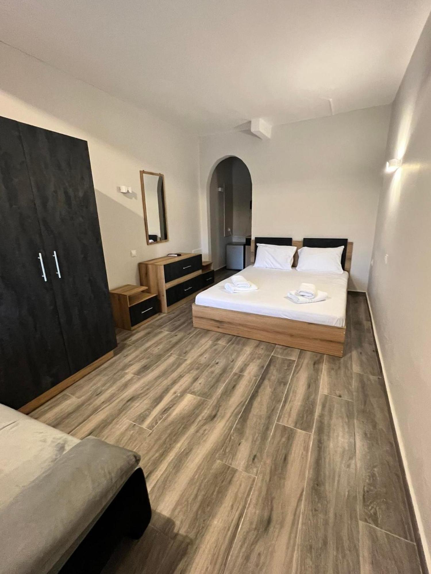 Medusa Rooms Kallithea  Buitenkant foto