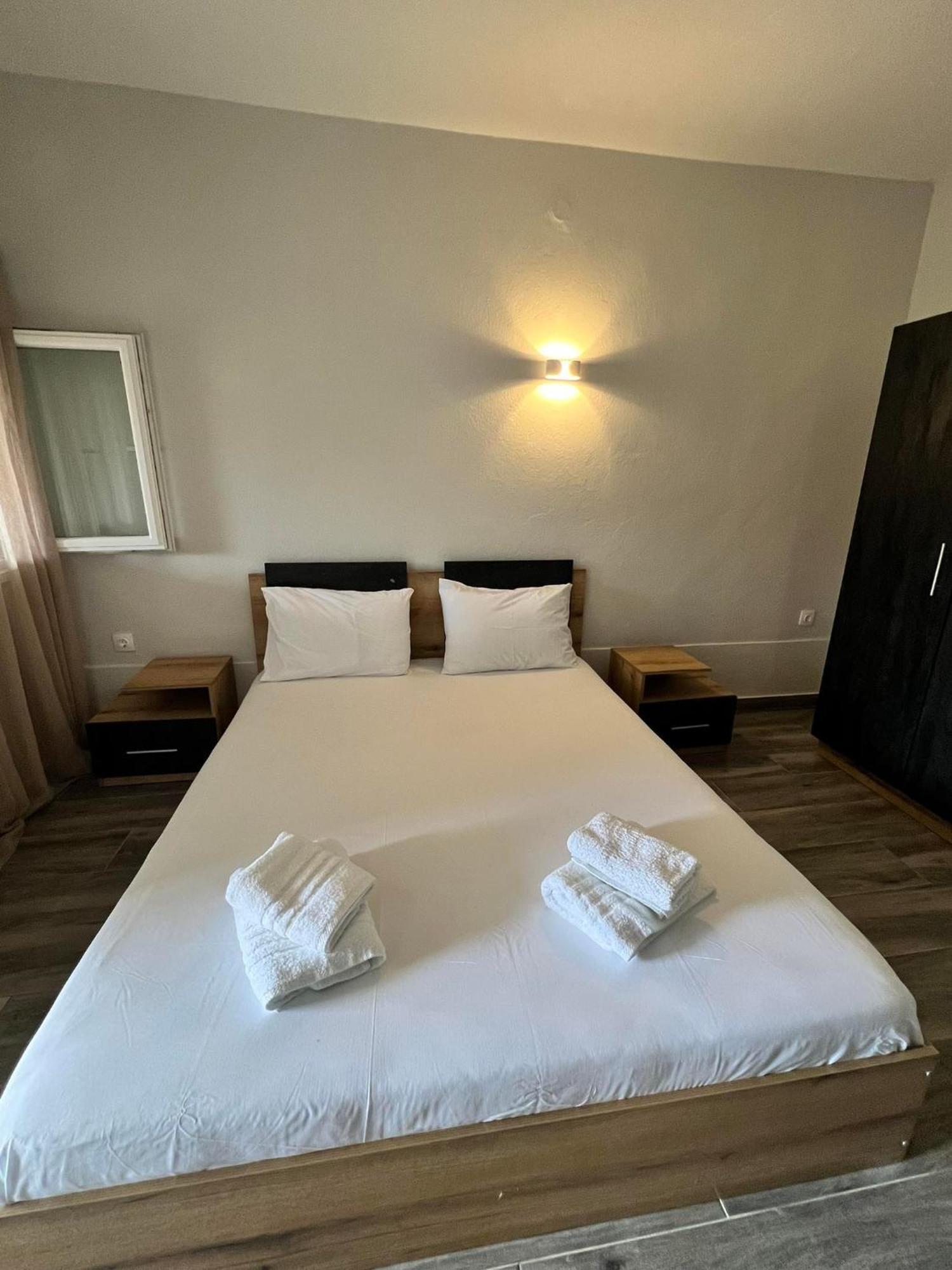 Medusa Rooms Kallithea  Buitenkant foto