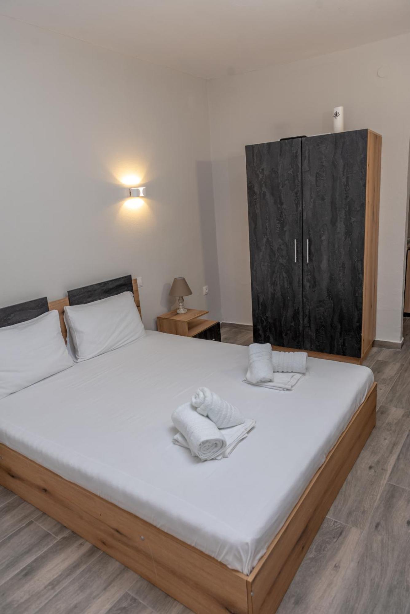 Medusa Rooms Kallithea  Buitenkant foto