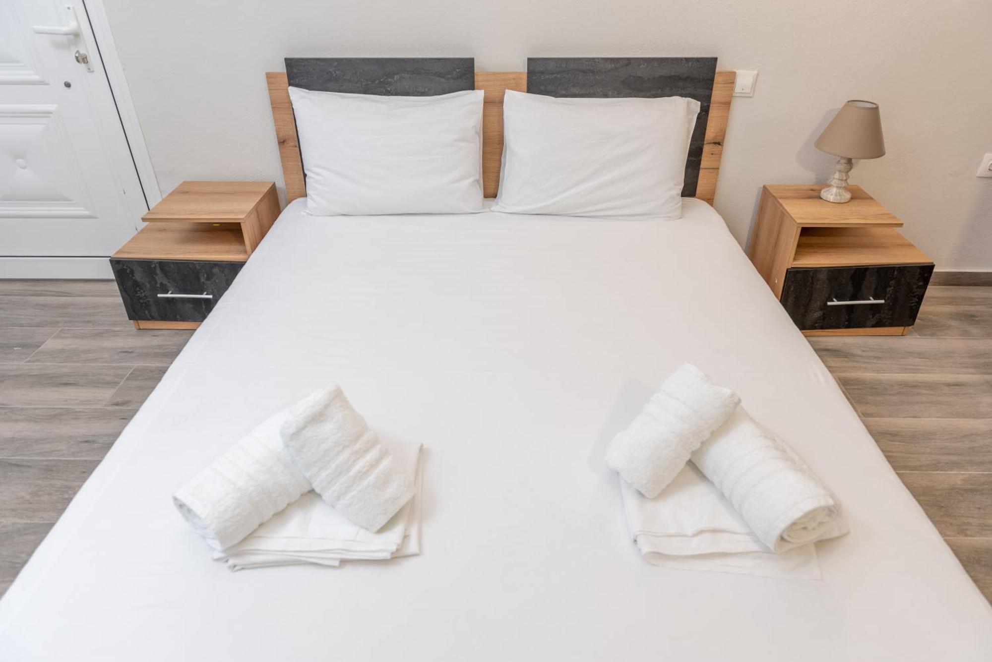 Medusa Rooms Kallithea  Buitenkant foto