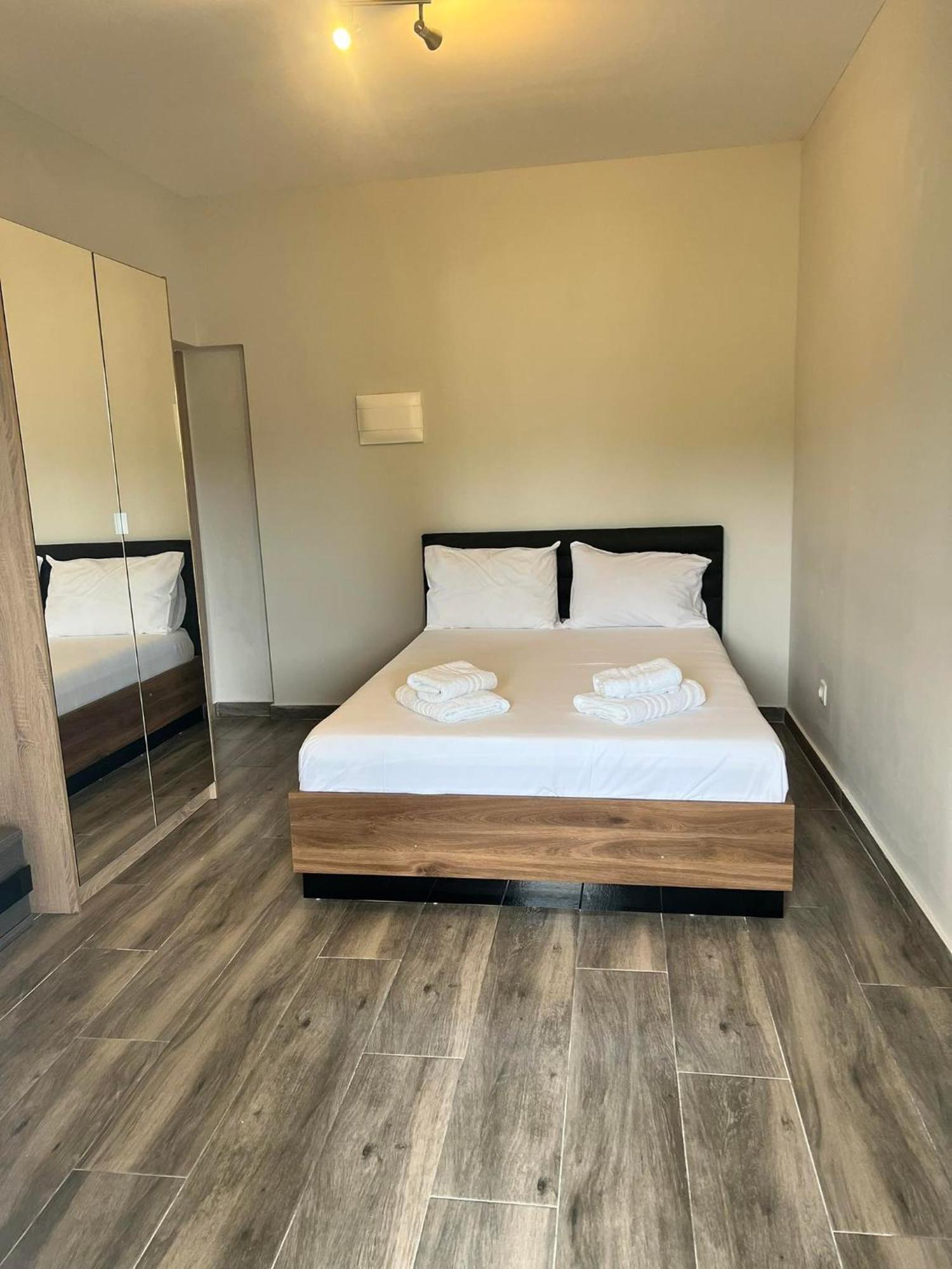 Medusa Rooms Kallithea  Buitenkant foto