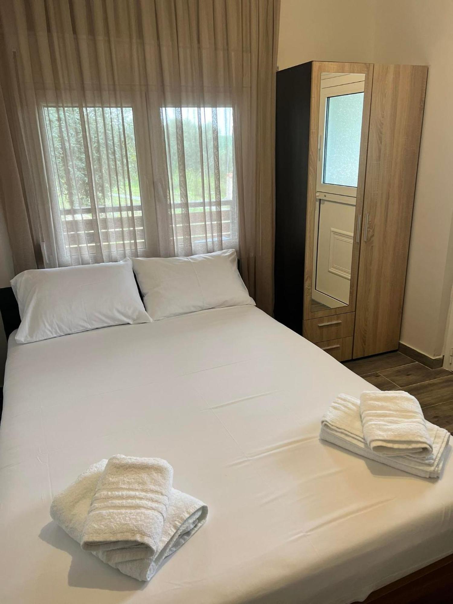 Medusa Rooms Kallithea  Buitenkant foto